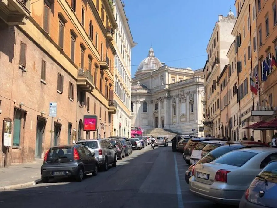 Elle Cavour Apartment Rome