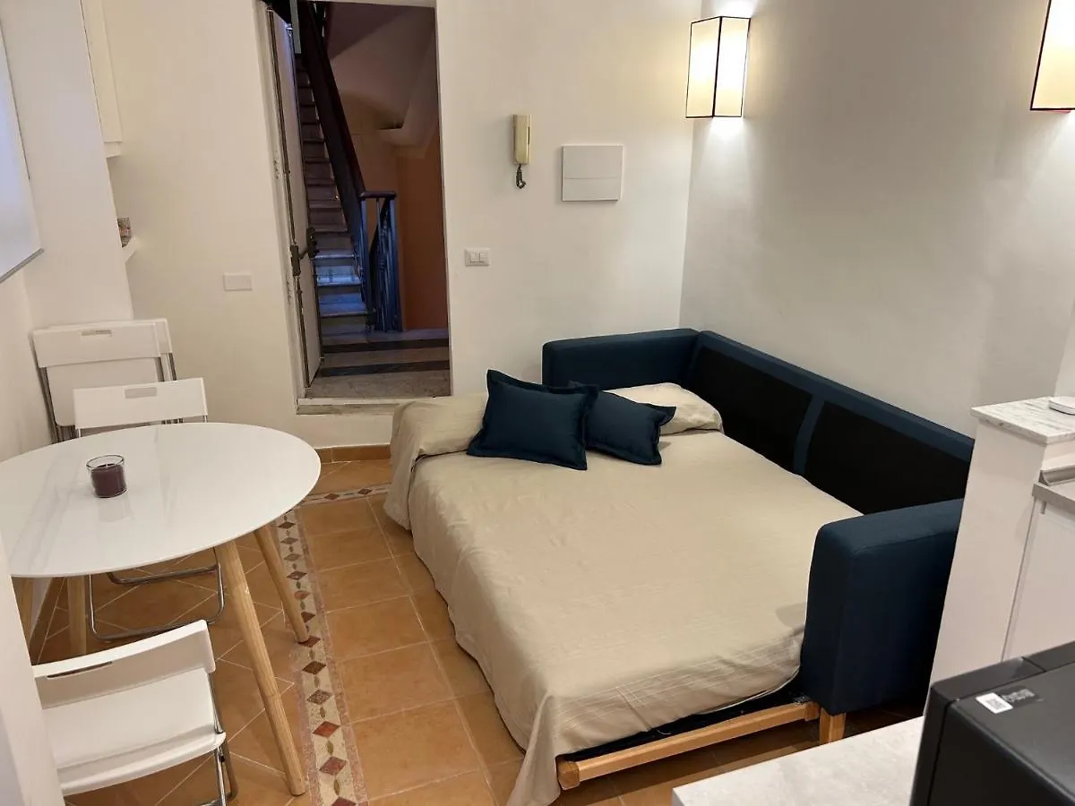 Elle Cavour Apartment Rome